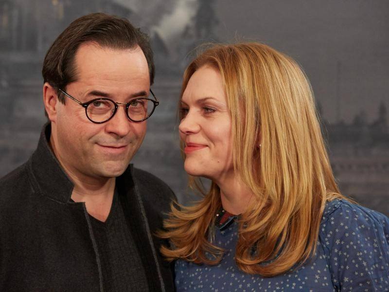 Jan Josef Liefers neue Freundin: Was über sein Liebesleben wirklich bekannt ist